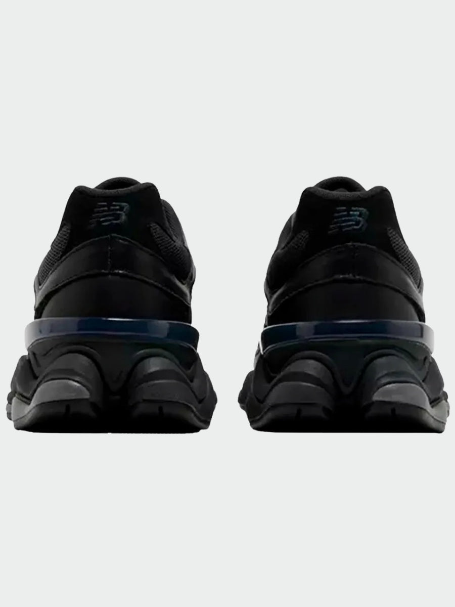 TENIS NEW BALANCE 9060 TRIPLE BLACK LEATHER