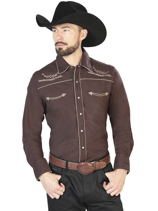 Camisa Vaquera de Hombre El Señor de los Cielos Manga Larga Bordada Casual en 65% Poliéster 35% Algodón Color Café 42950