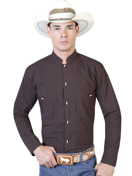 Camisa Vaquera de Hombre El Señor de los Cielos Manga Larga Bordada Charro en 65% Poliéster 35% Algodón Color Café 124911